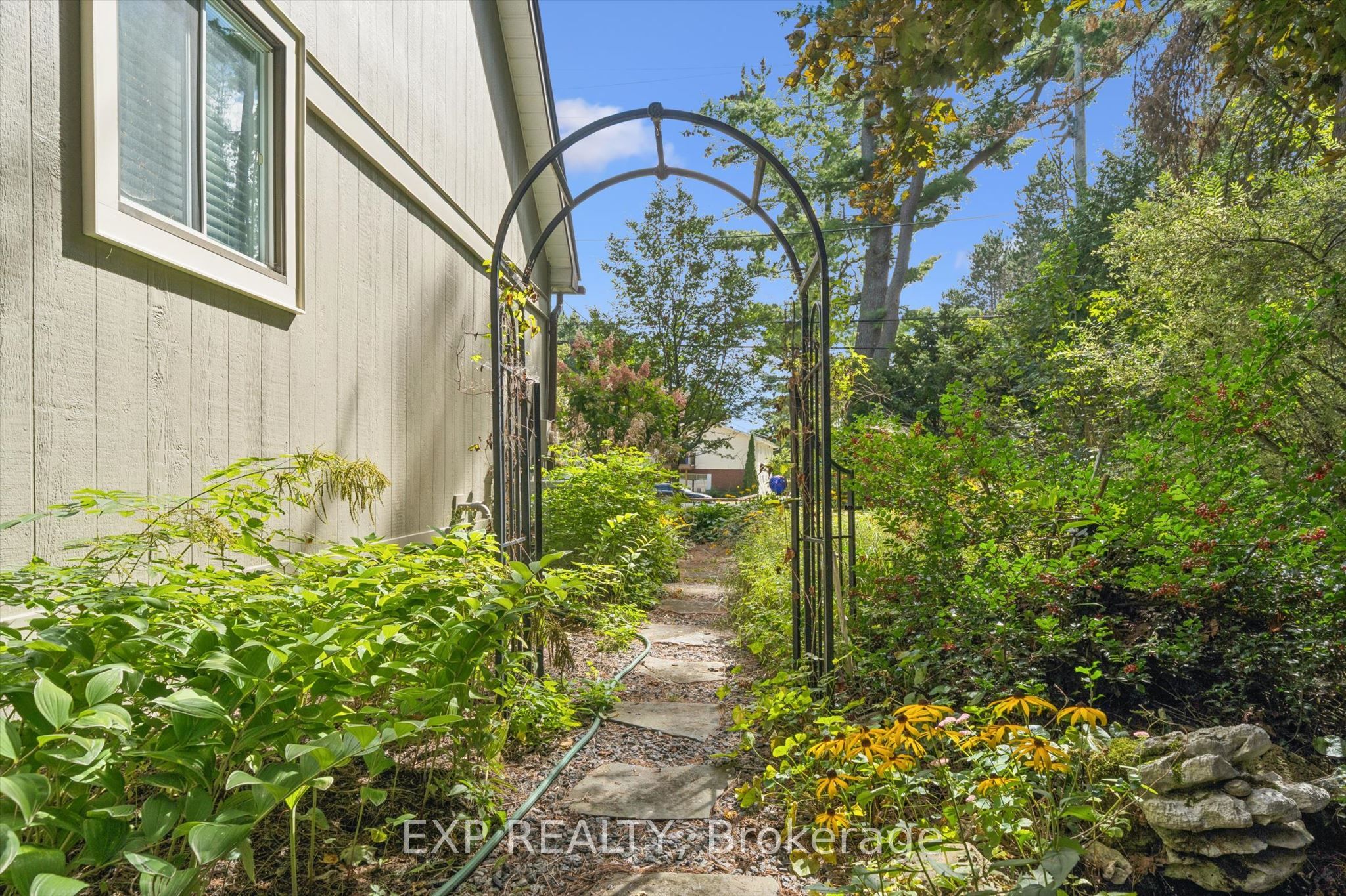 195 Maple Street Property Photo 19