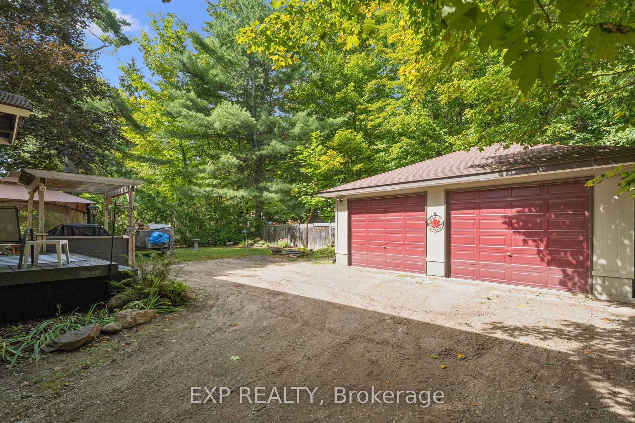 195 Maple Street Property Photo 21
