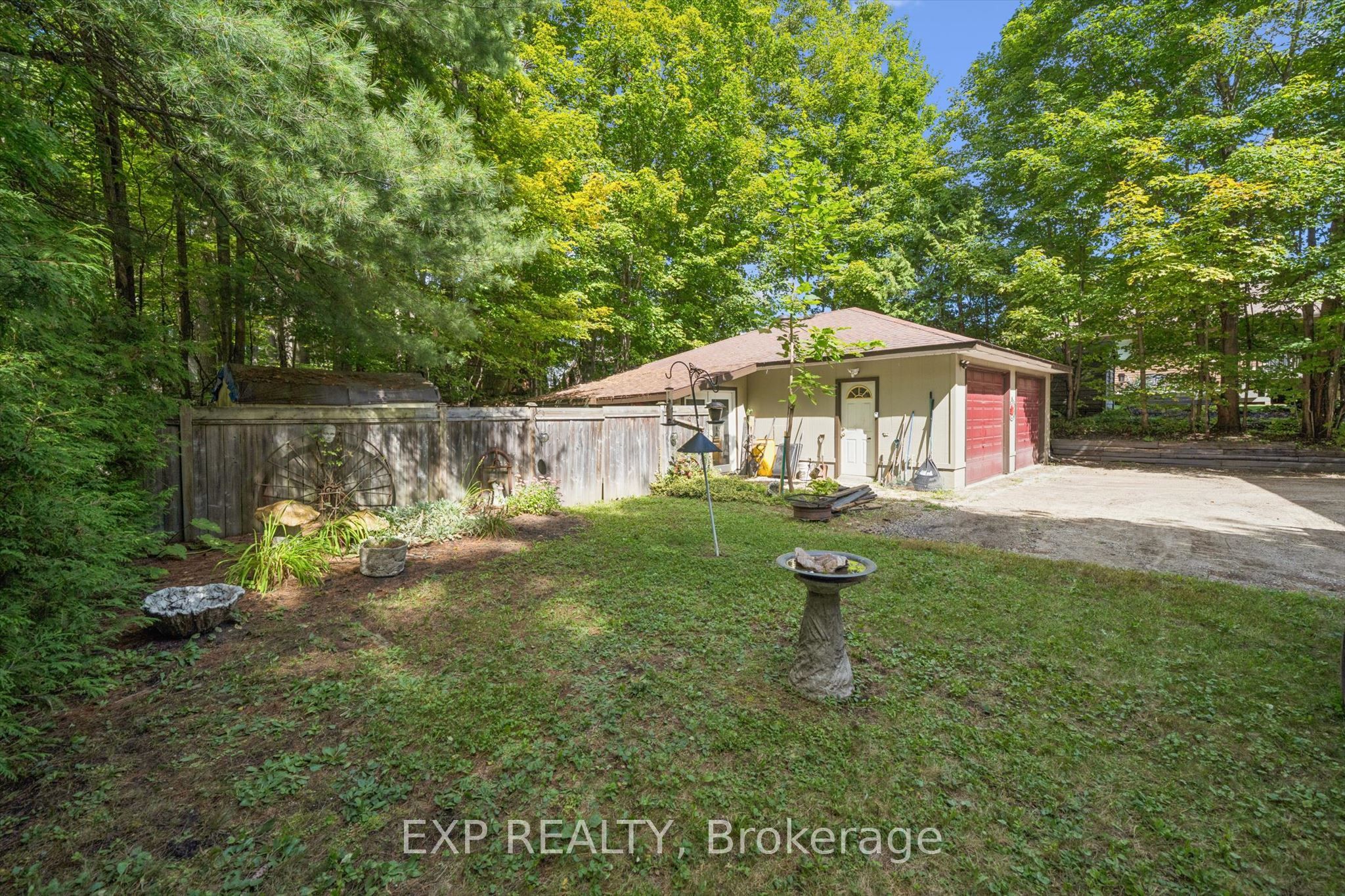 195 Maple Street Property Photo 22