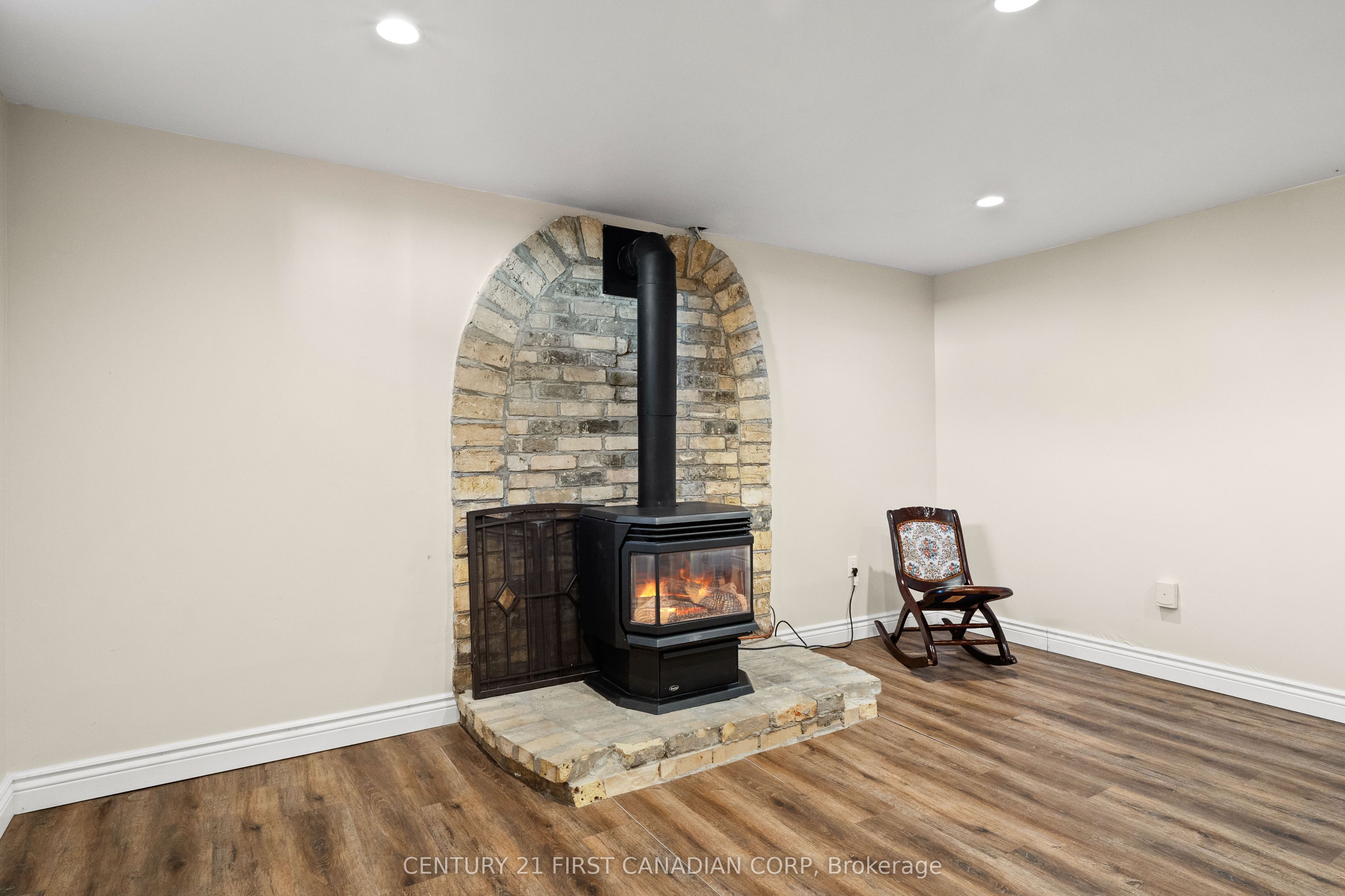 101 Kleinfeldt Avenue Property Photo 43
