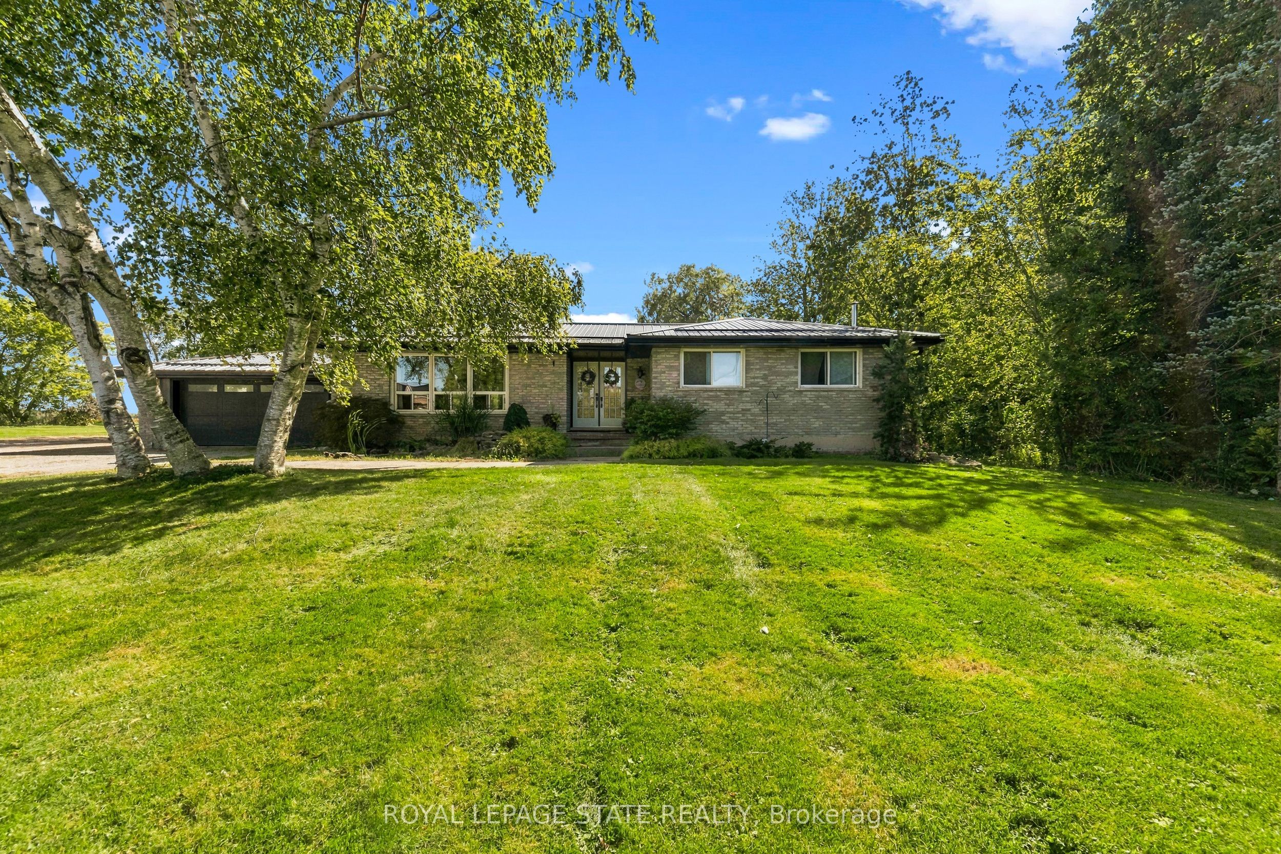 380 Haldimand Trail Property Photo 1