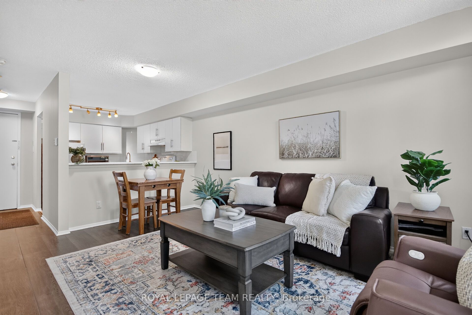 1025 Grenon Avenue 404 Property Photo 19