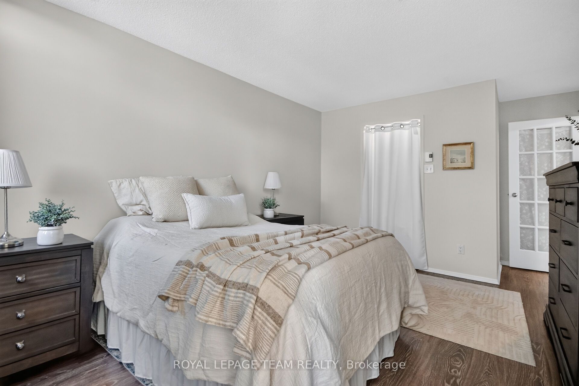 1025 Grenon Avenue 404 Property Photo 26