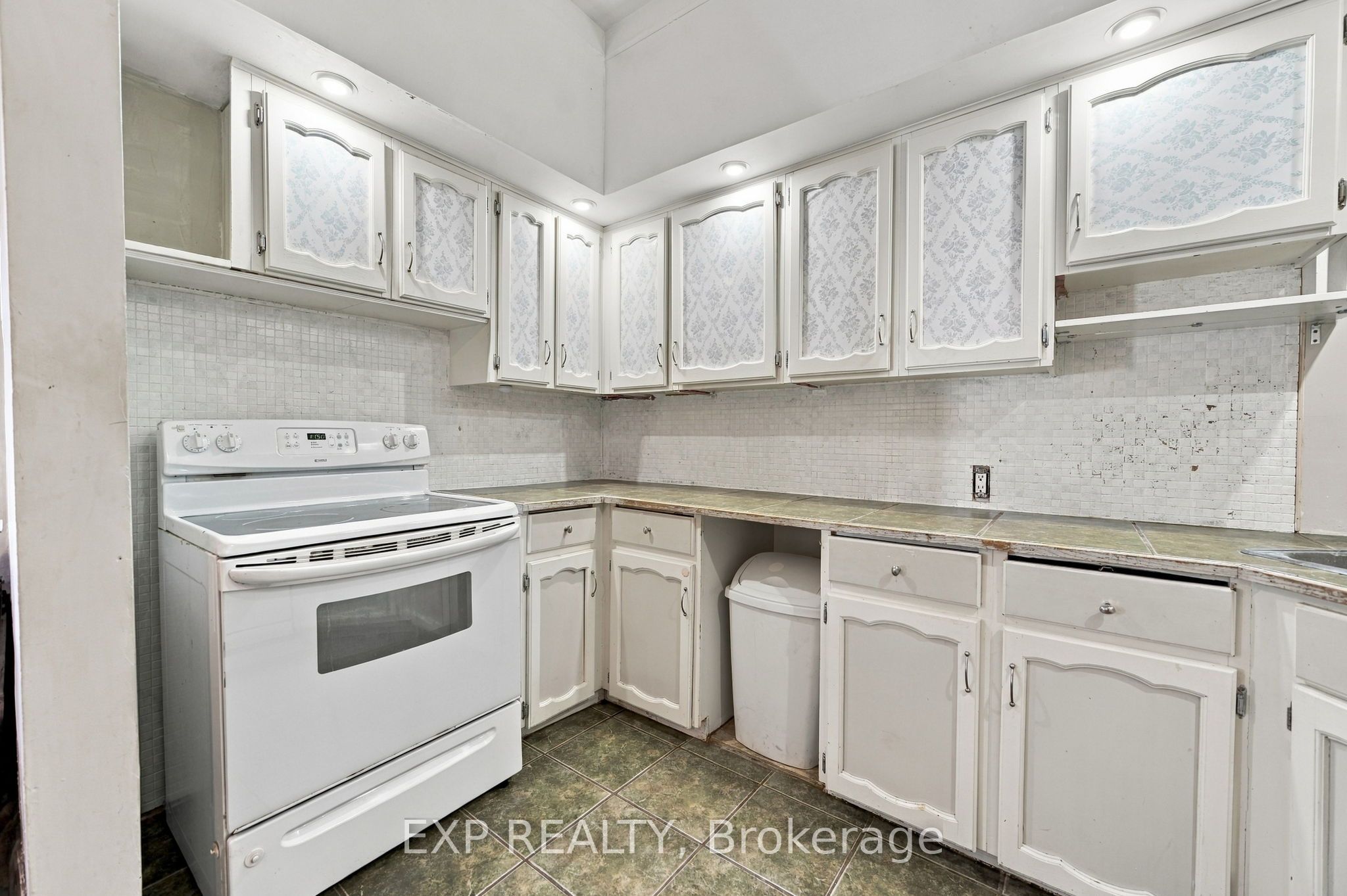 15 Margery Road Property Photo 10
