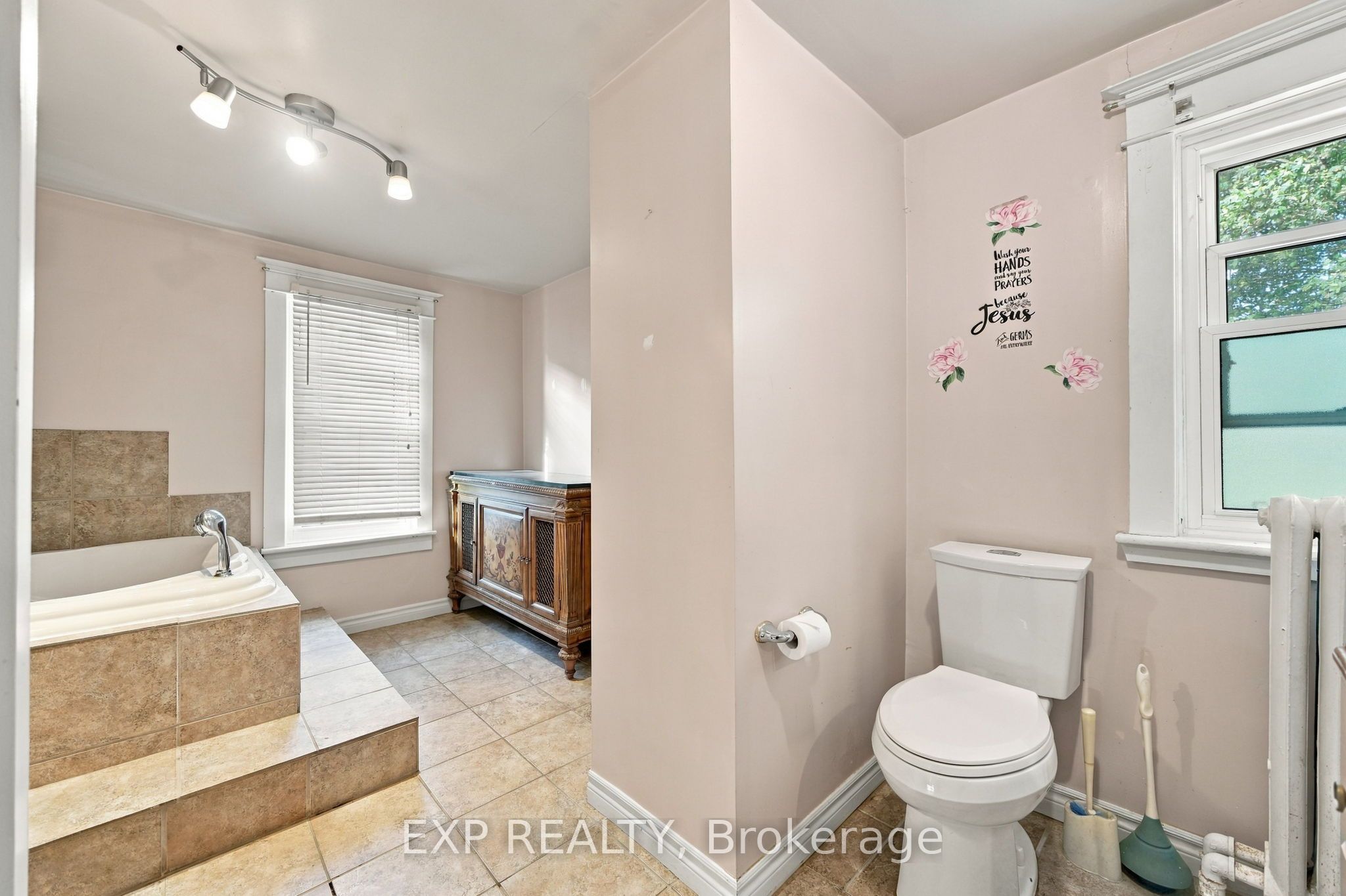 15 Margery Road Property Photo 25
