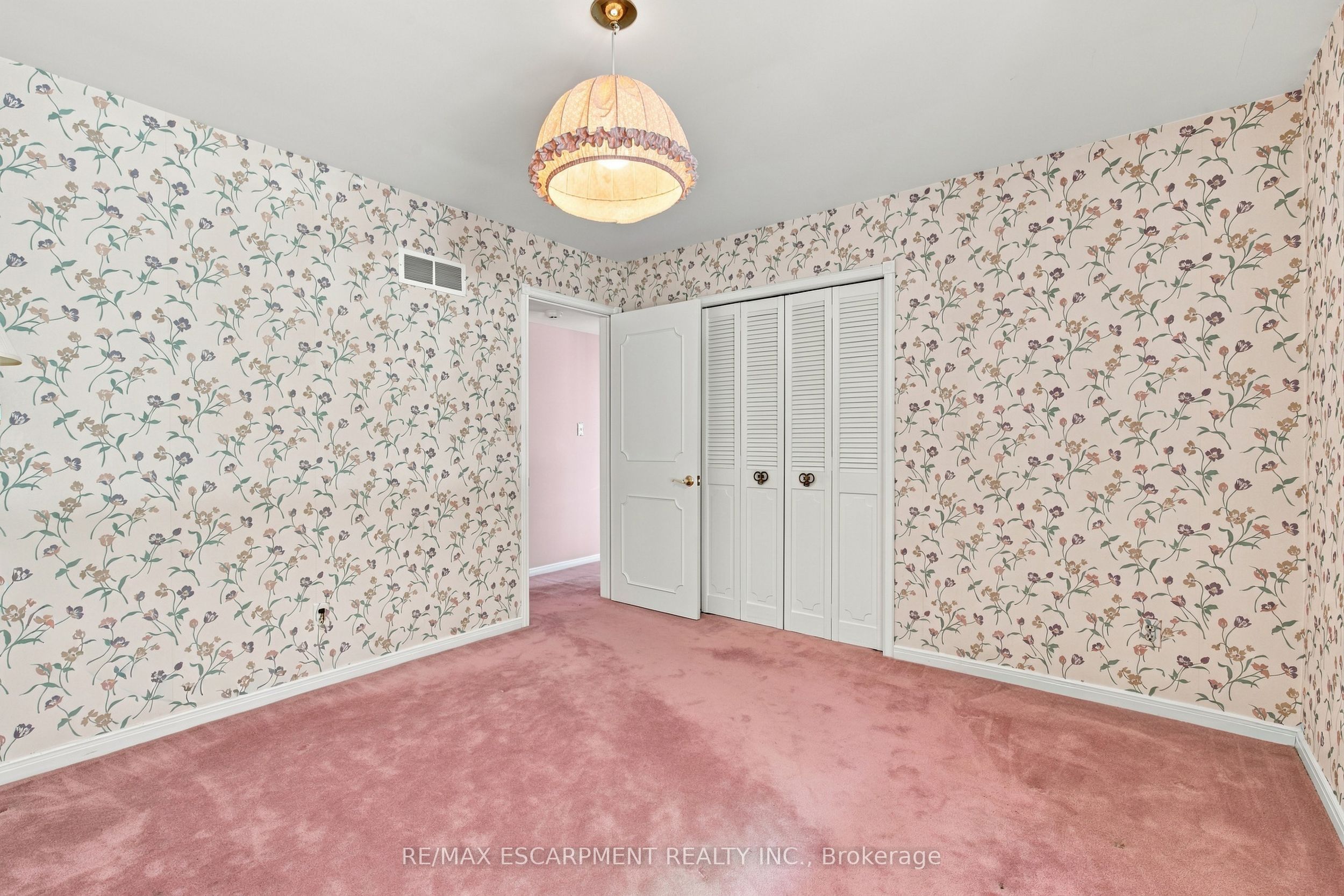 26 Leslie Drive Property Photo 26
