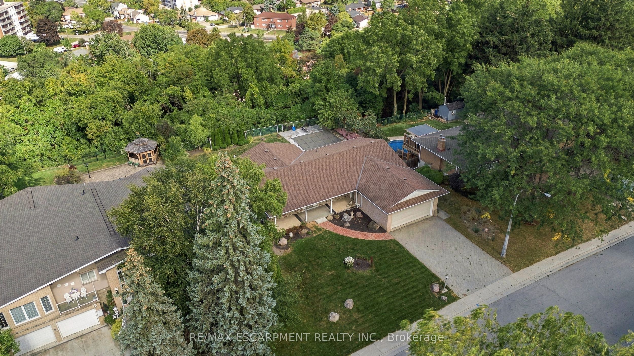 26 Leslie Drive Property Photo 45