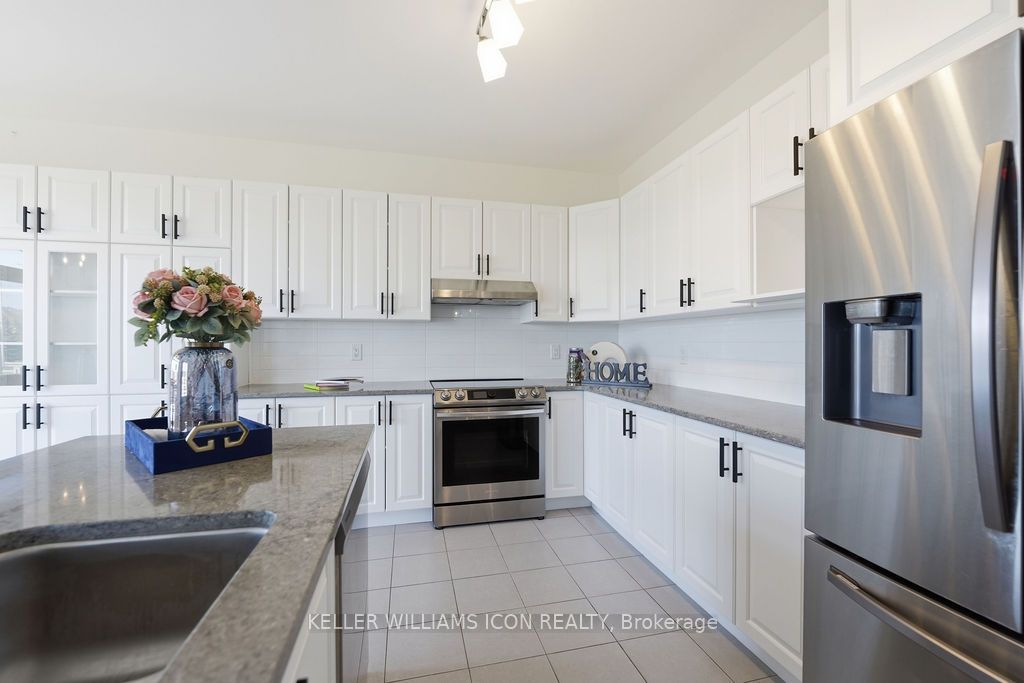 15 Aura Avenue Property Photo 16