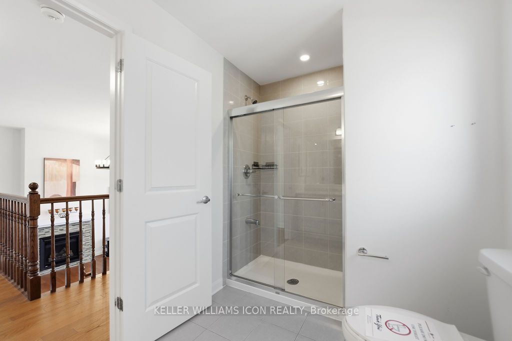 15 Aura Avenue Property Photo 35