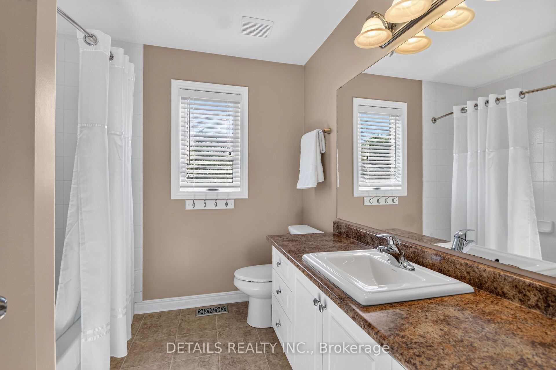 10 Forest Creek Drive Property Photo 32