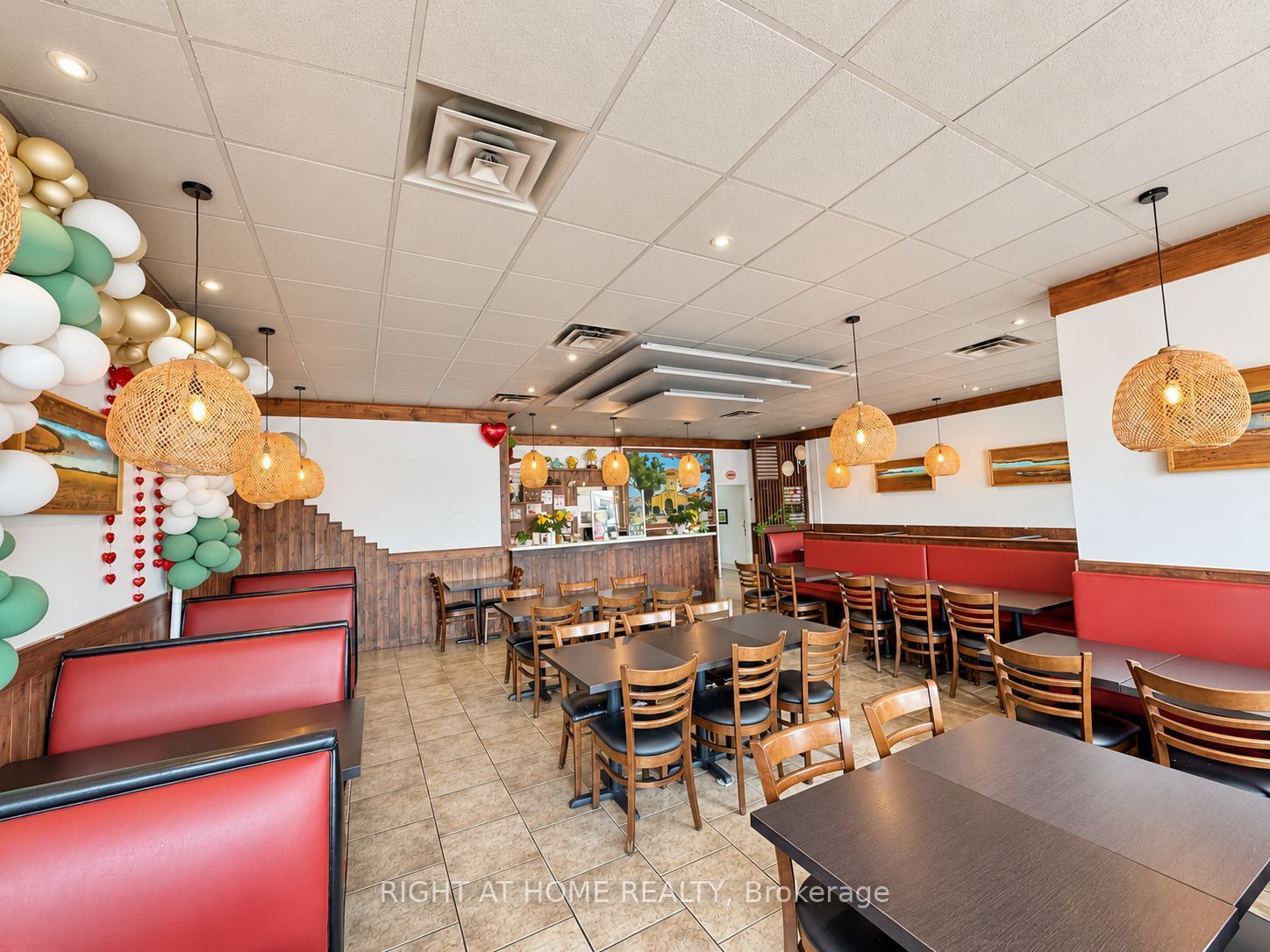 66 Mall Road 4 Property Photo 2