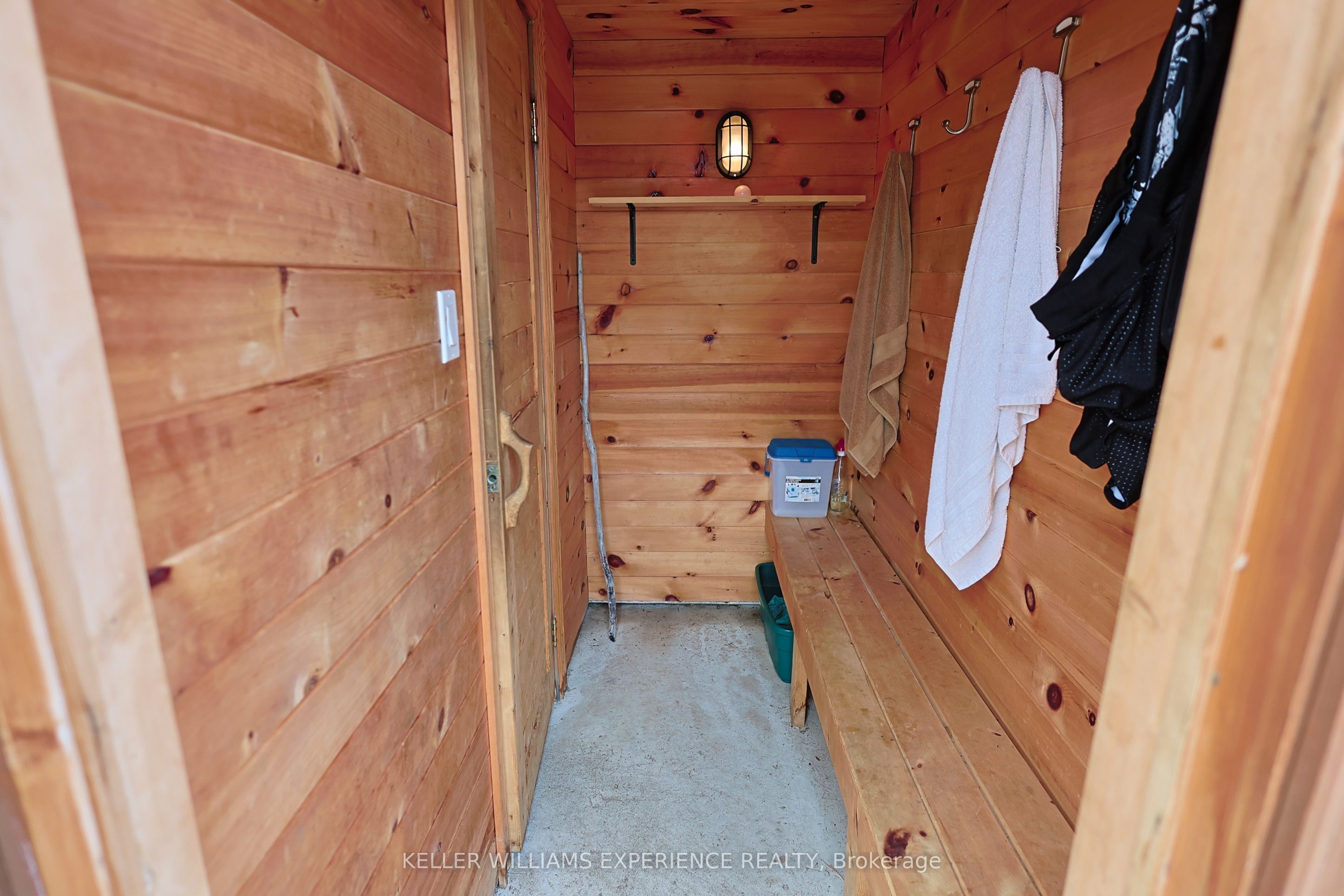 42 Elks Club Road Property Photo 9