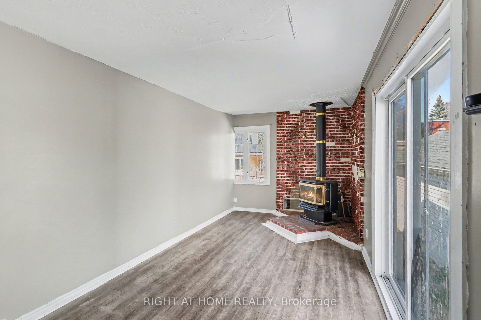 333 Levis Avenue Property Photo 11