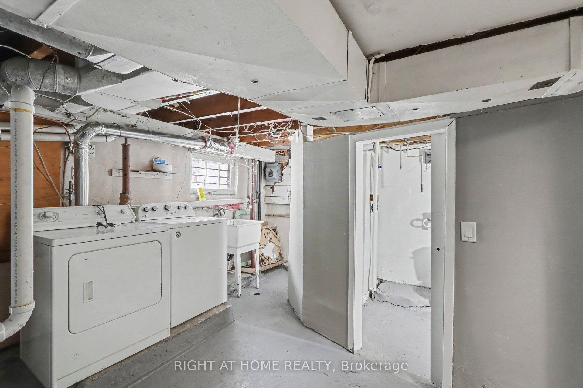 333 Levis Avenue Property Photo 15