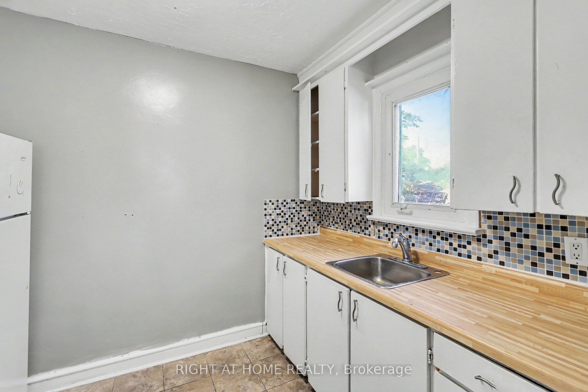 333 Levis Avenue Property Photo 19