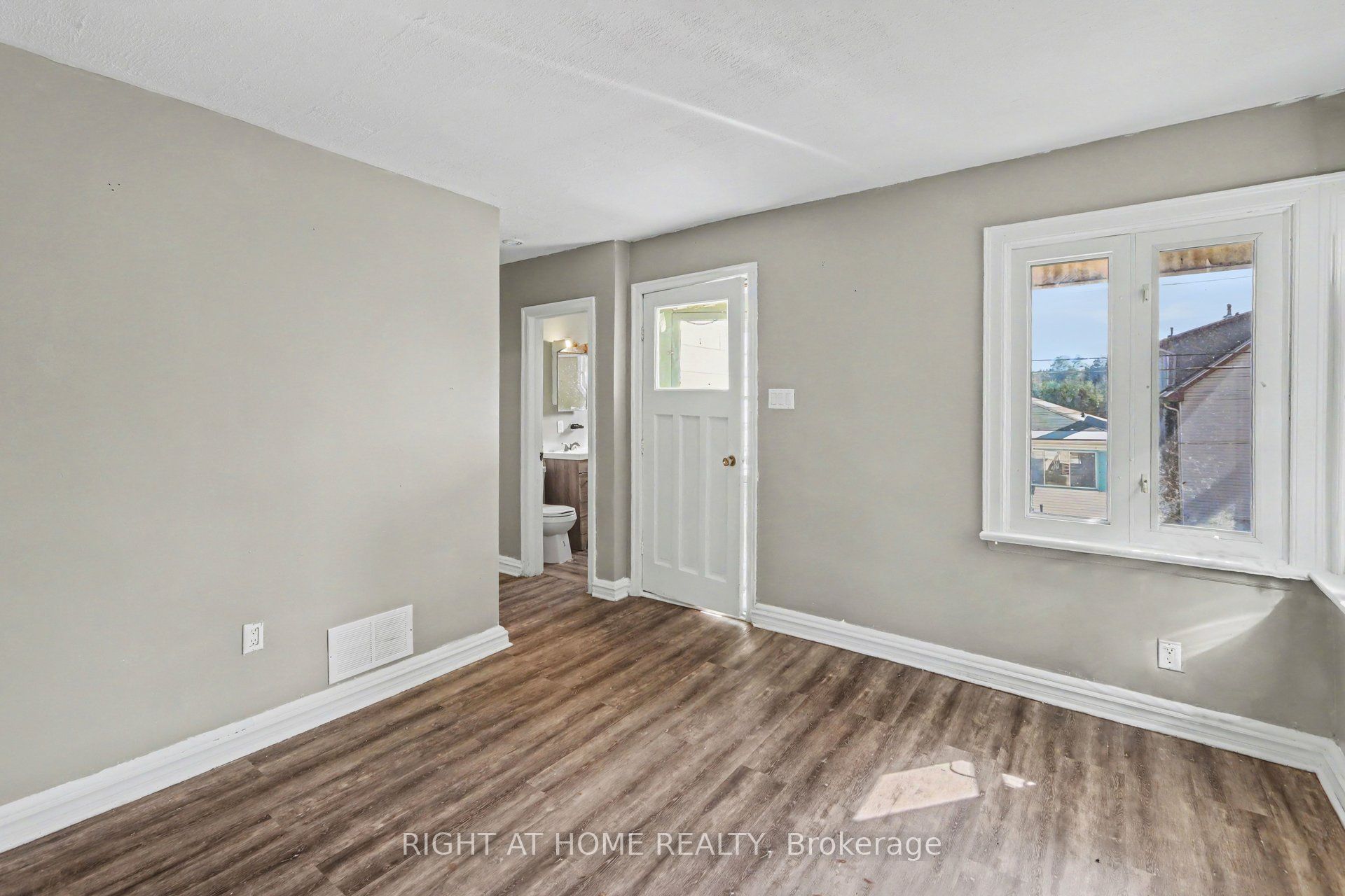 333 Levis Avenue Property Photo 22