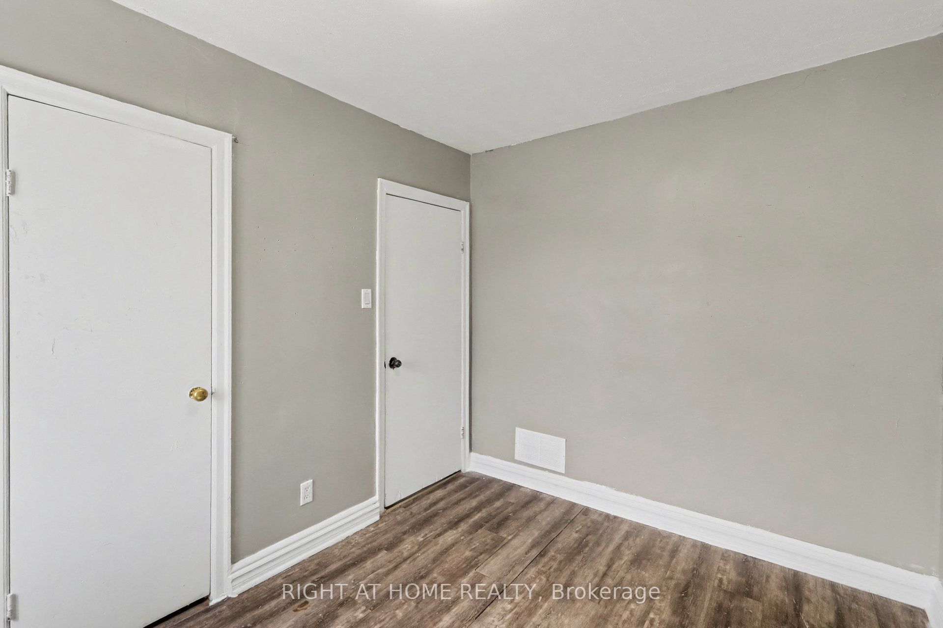333 Levis Avenue Property Photo 25
