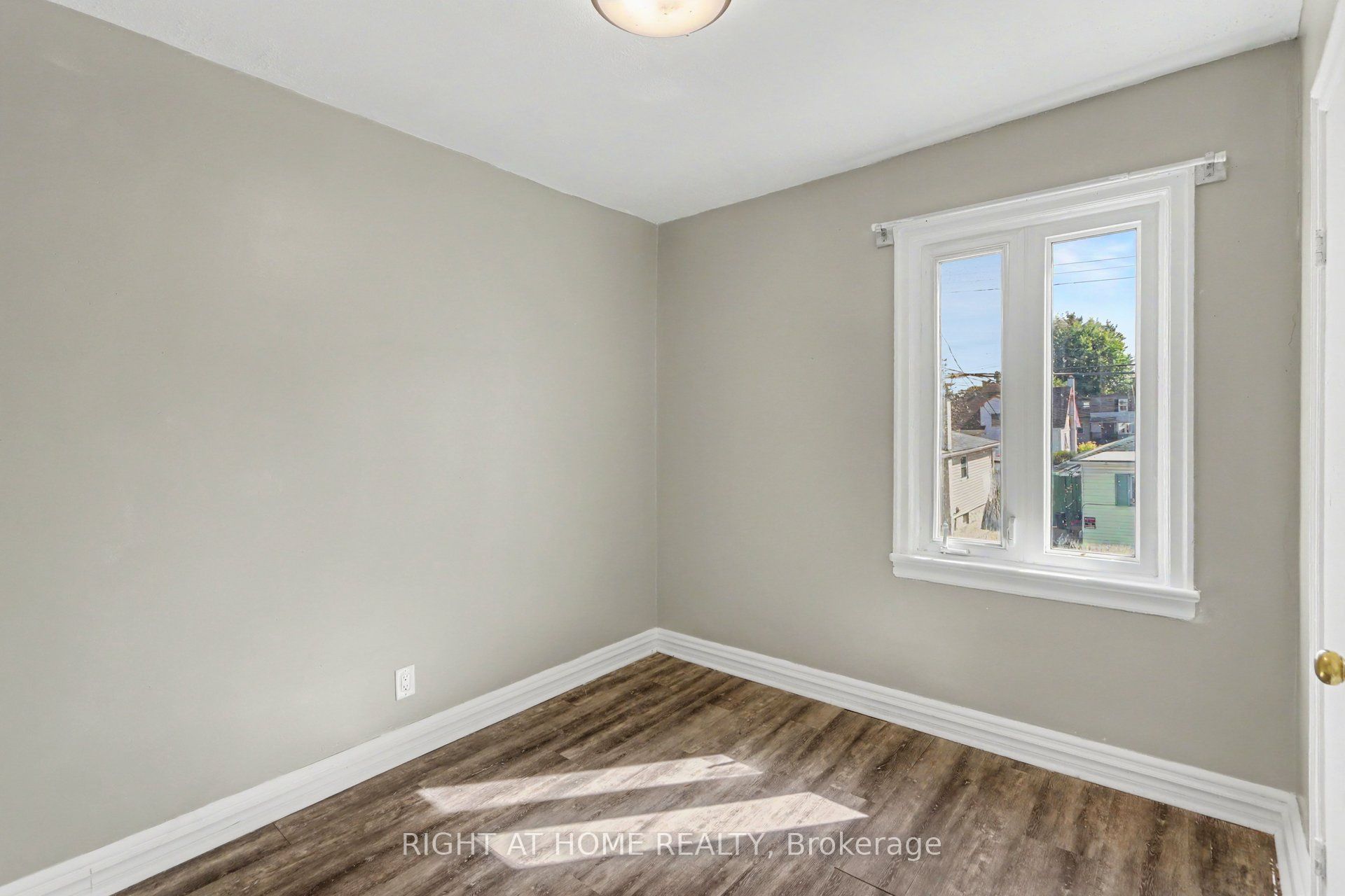 333 Levis Avenue Property Photo 26