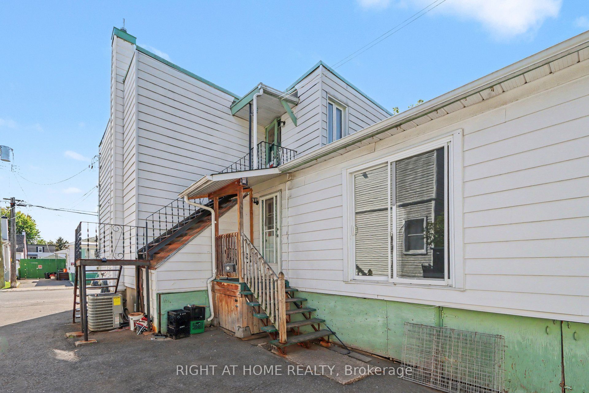 333 Levis Avenue Property Photo 28