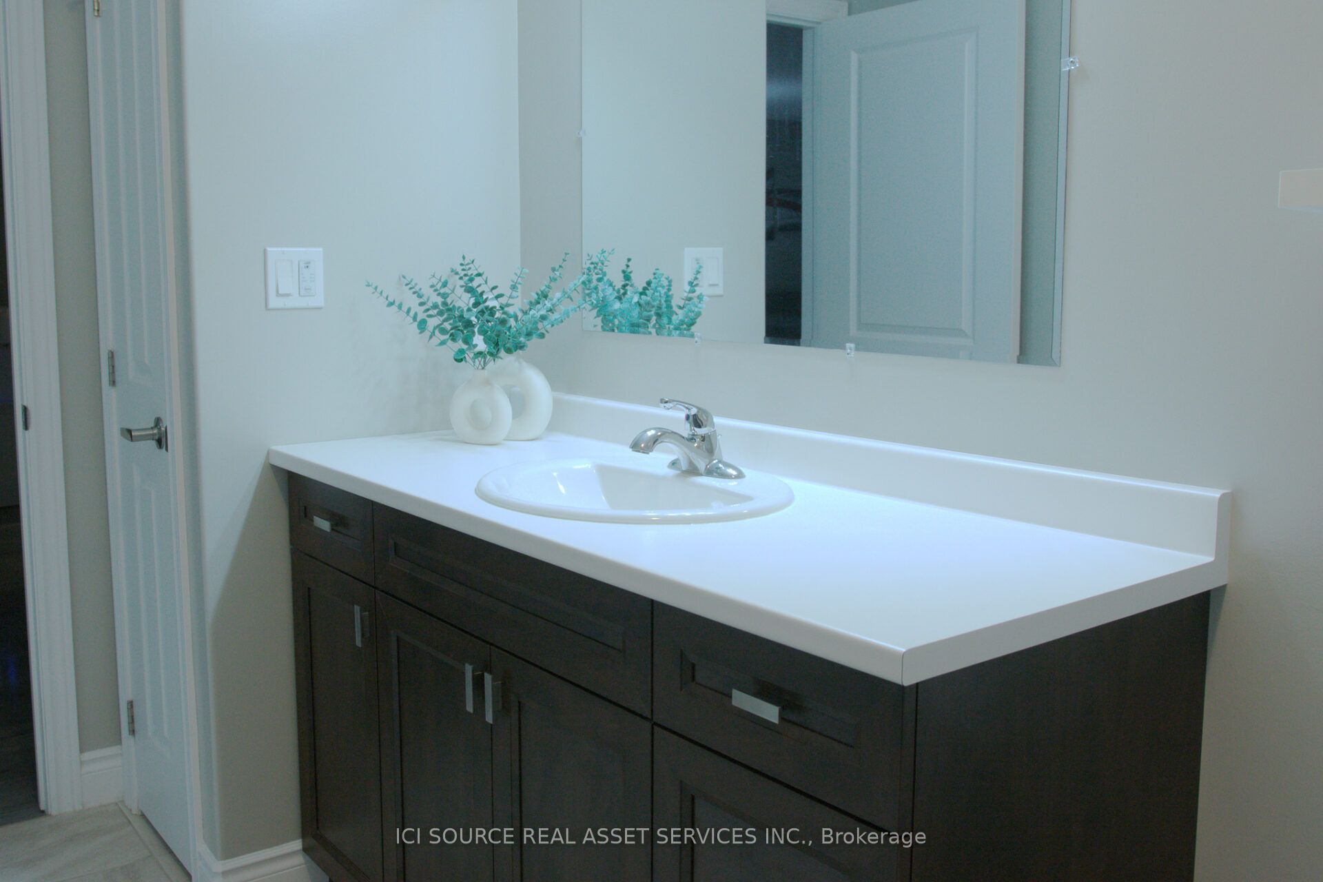 50 Deacon Place Property Photo 12