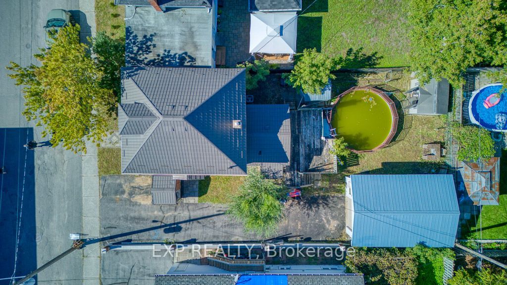 21 Garrison Street Property Photo 4
