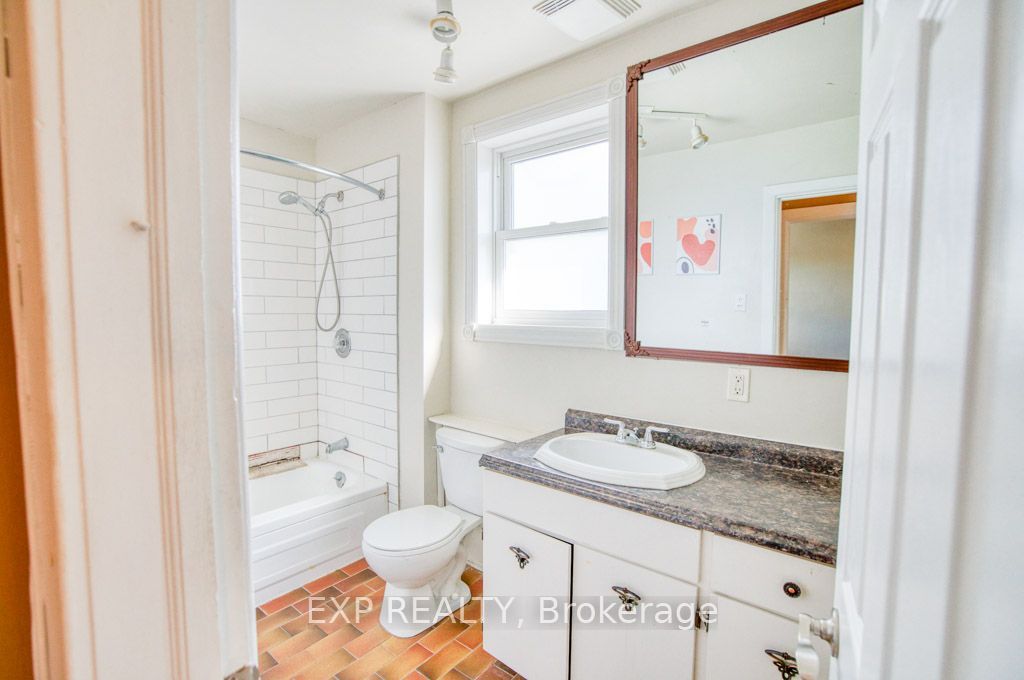 21 Garrison Street Property Photo 10