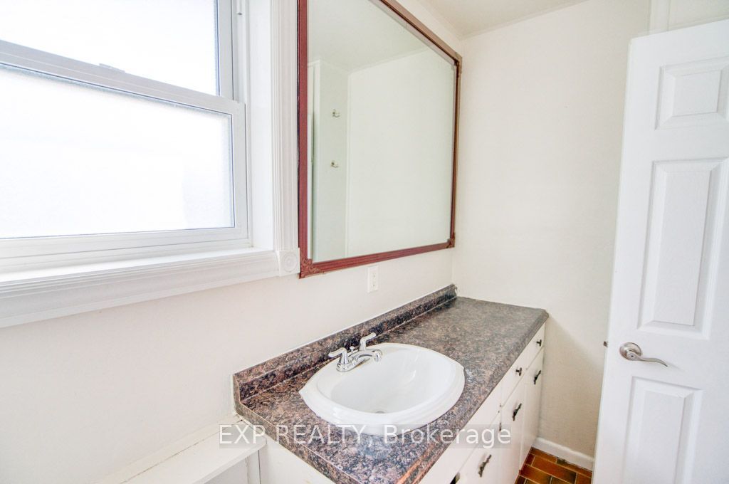 21 Garrison Street Property Photo 11