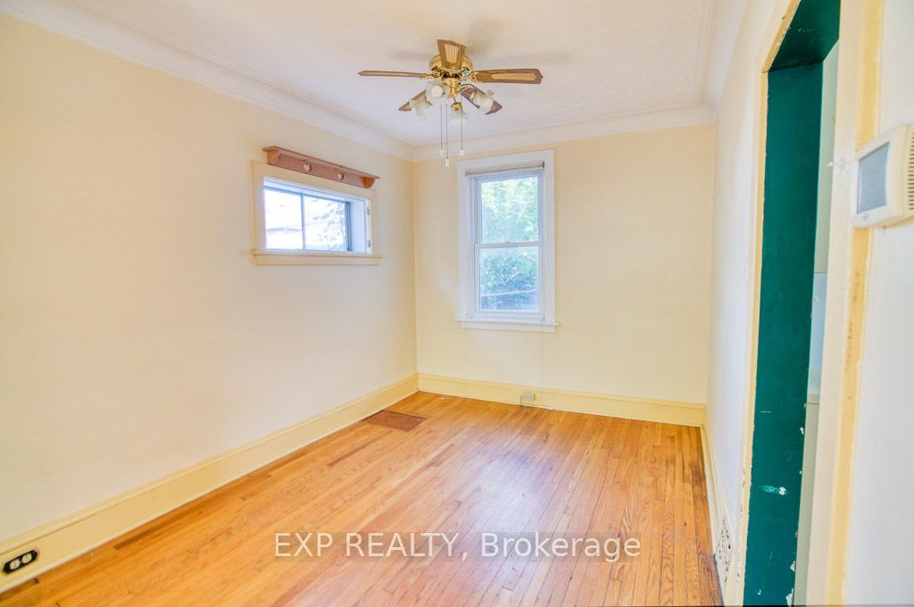 21 Garrison Street Property Photo 23