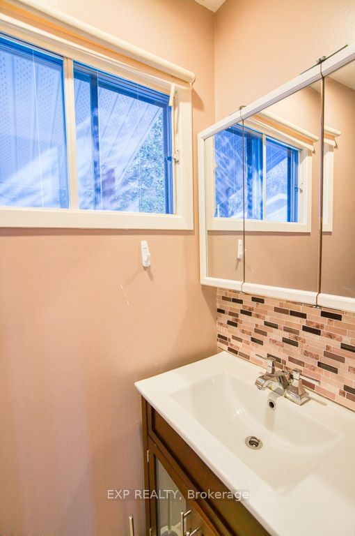 21 Garrison Street Property Photo 35
