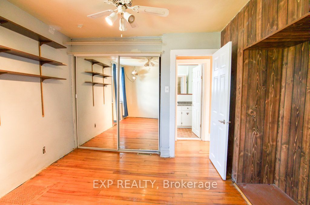 21 Garrison Street Property Photo 37