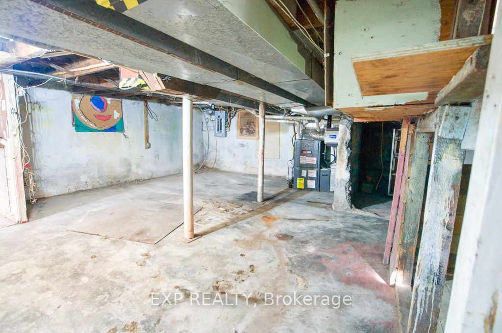 21 Garrison Street Property Photo 38