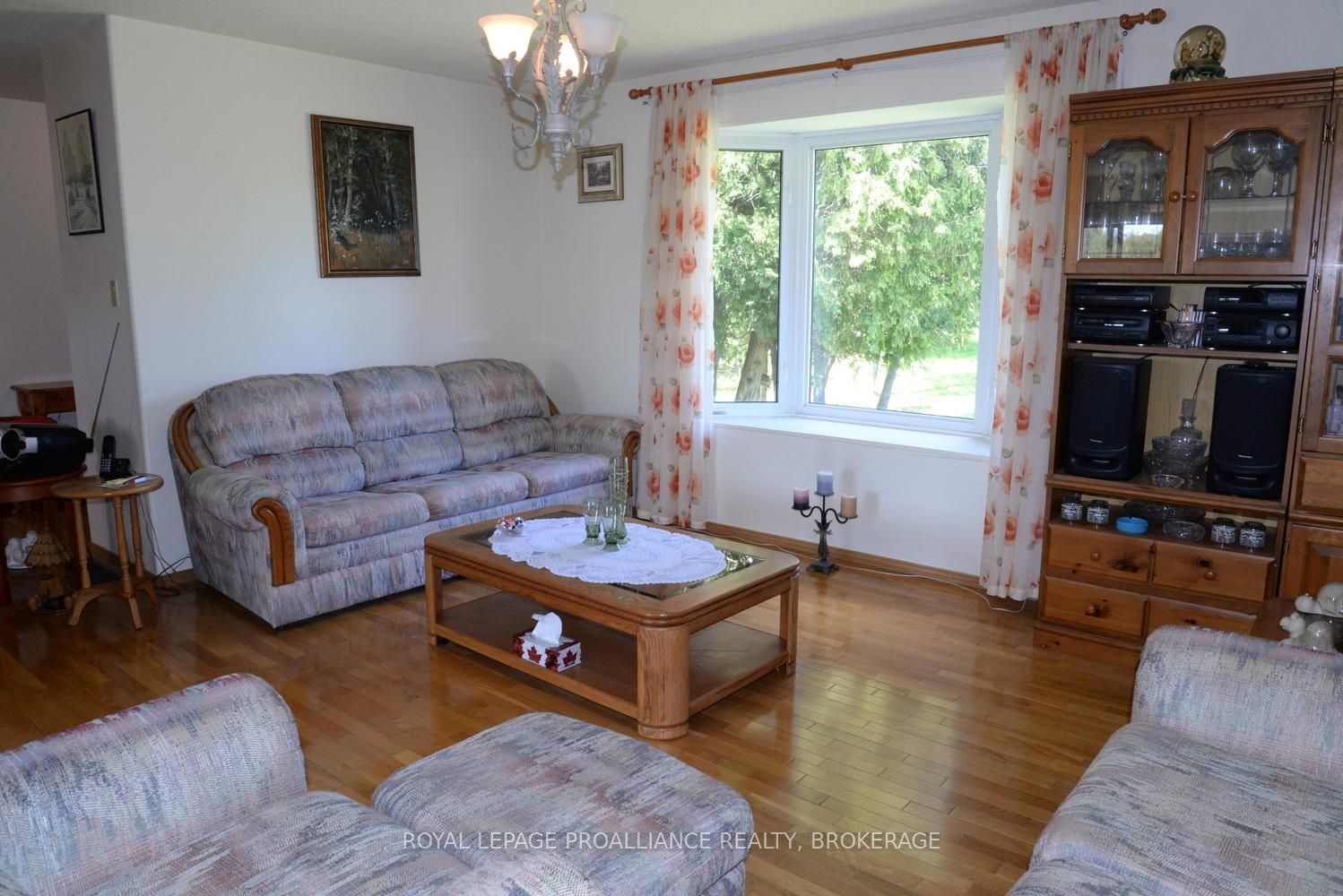 4822 Battersea Road Property Photo 25