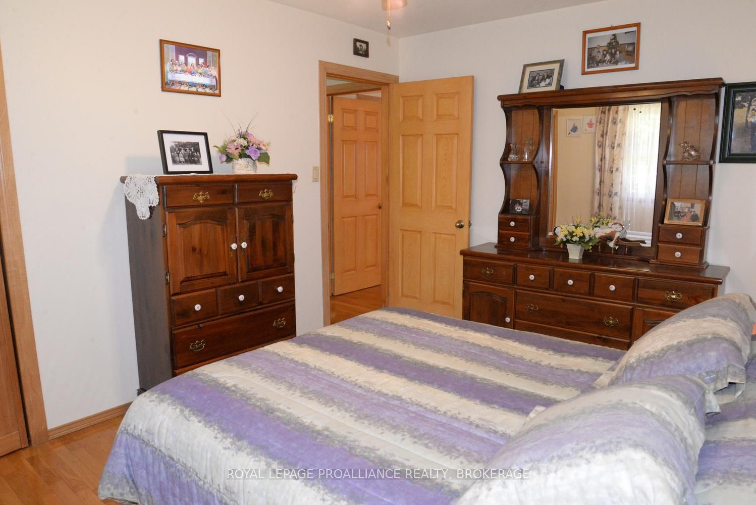 4822 Battersea Road Property Photo 29
