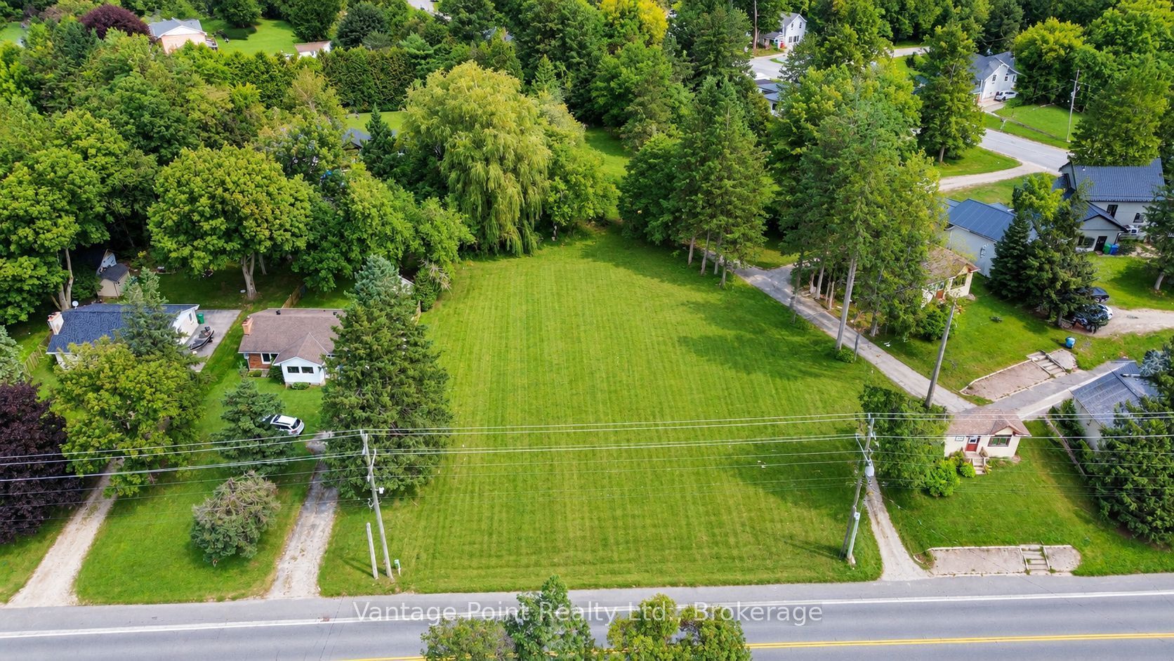 777009 10 Highway Property Photo 2
