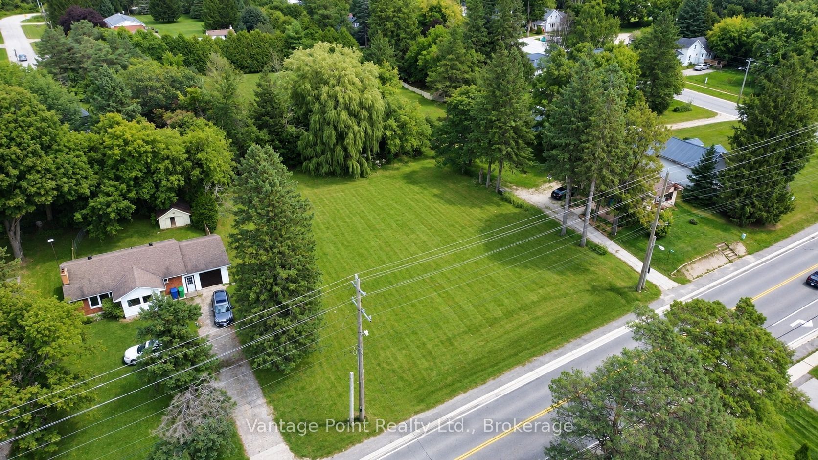 777009 10 Highway Property Photo 3