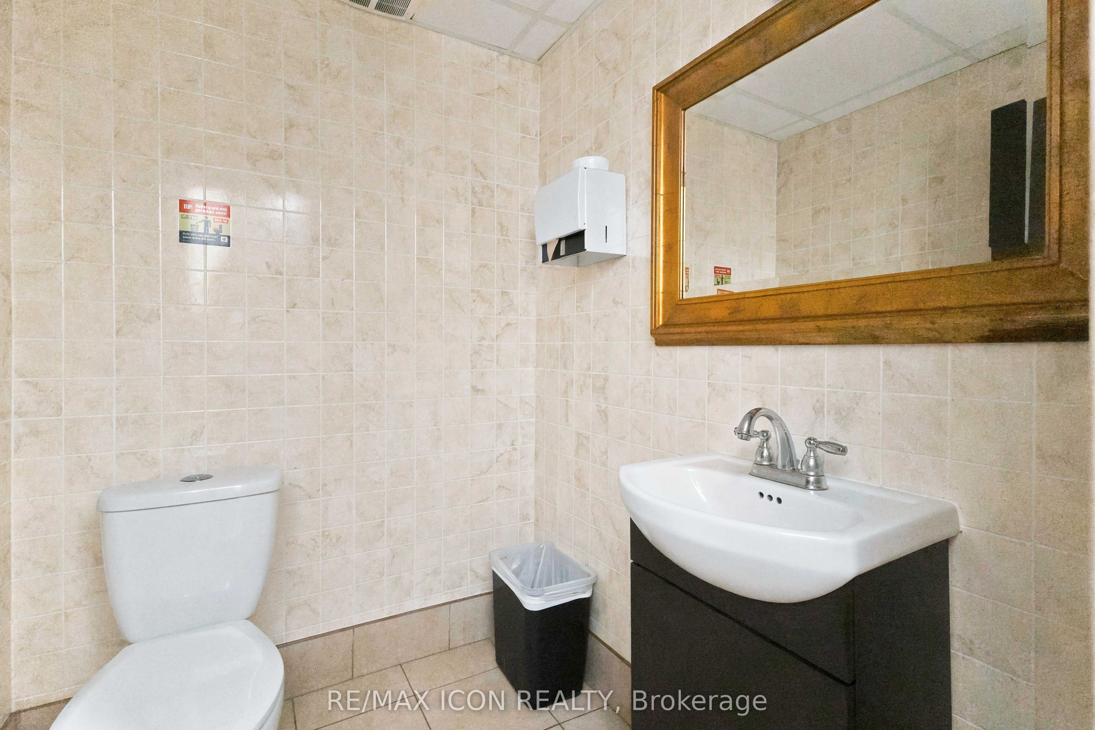 346 Richmond Street Property Photo 13