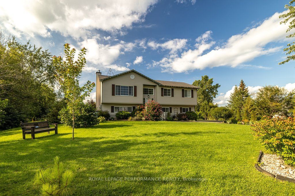 619 Slater Road Property Photo 3