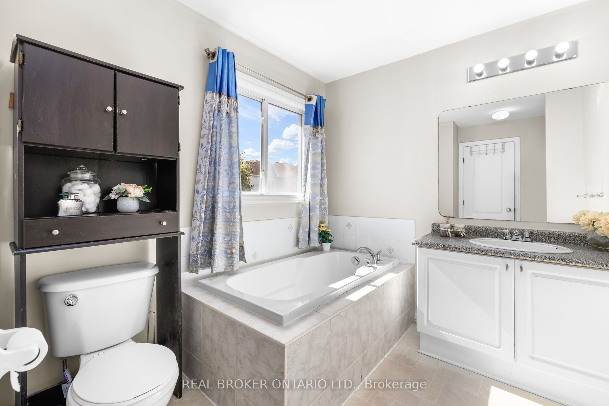 234 Deerfox Drive Property Photo 21