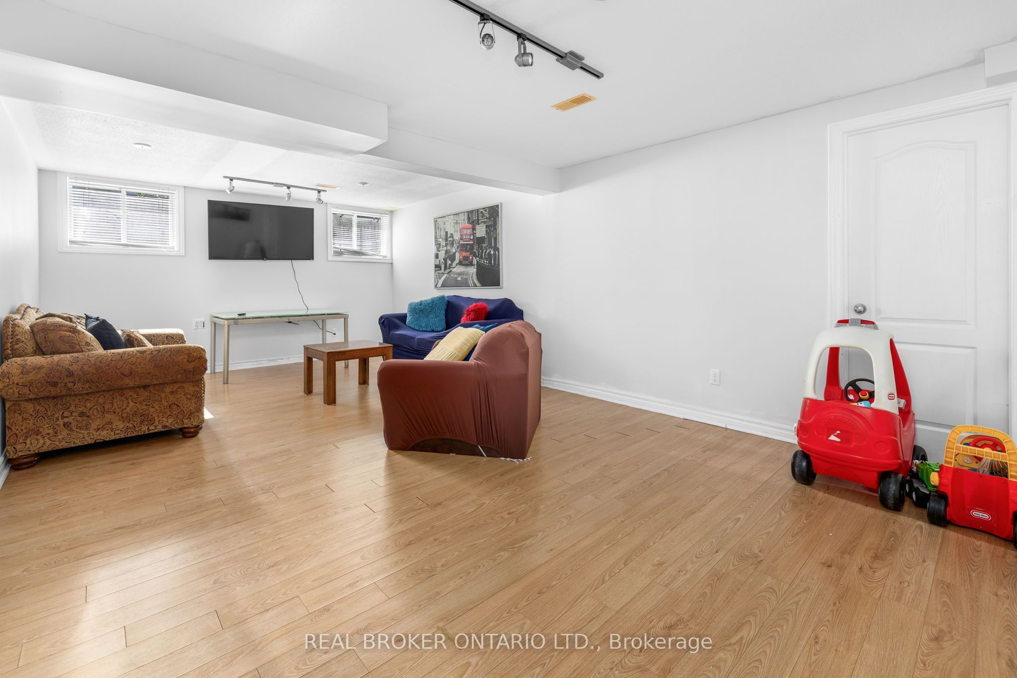 234 Deerfox Drive Property Photo 26