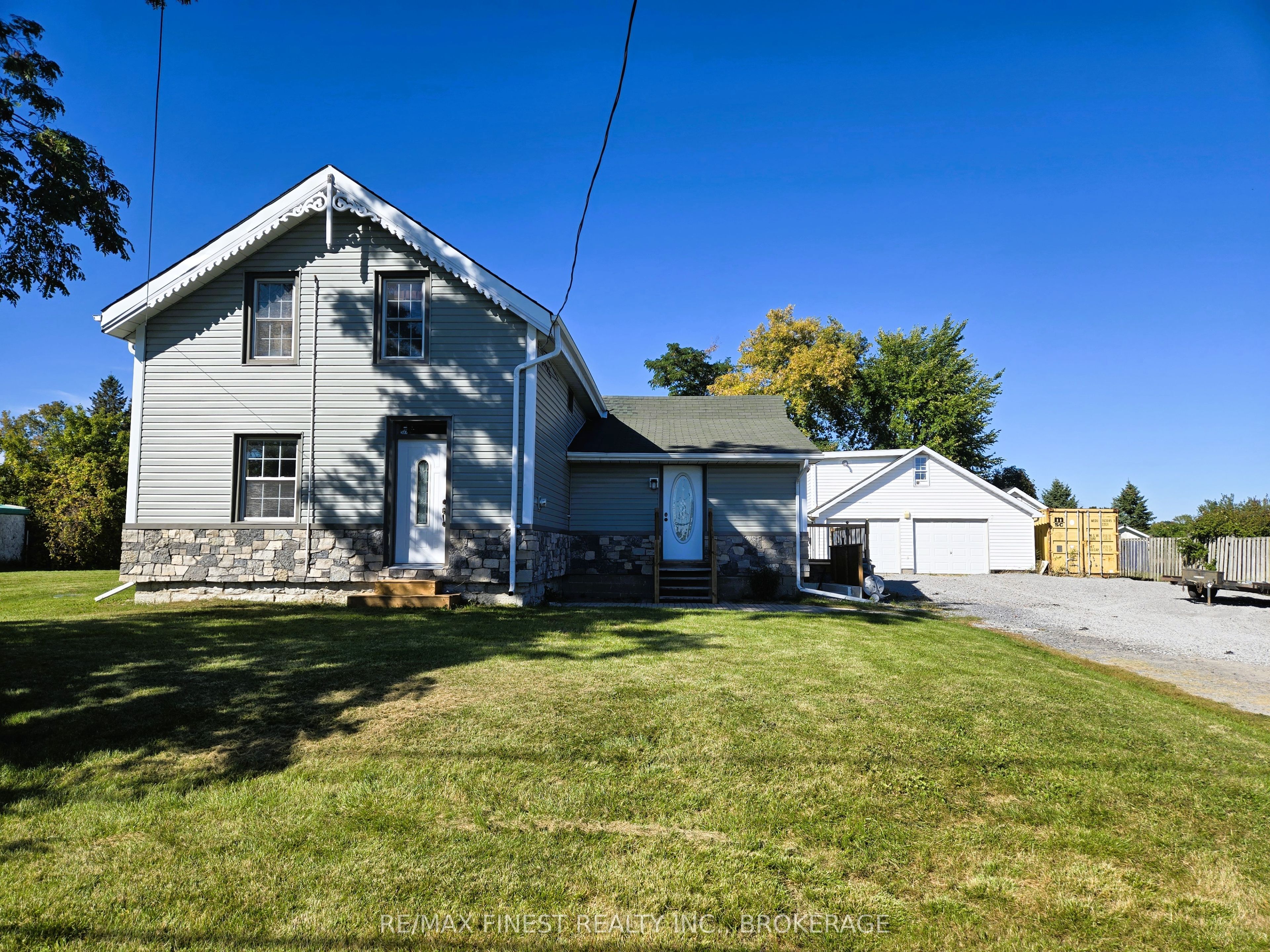 1069 SUNNYSIDE Road Property Photo 1
