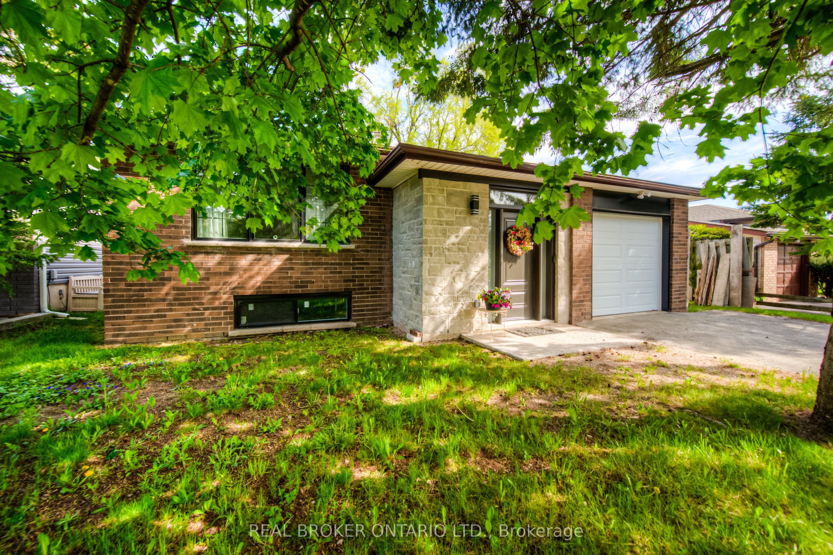 23 Carberry Road Property Photo 3