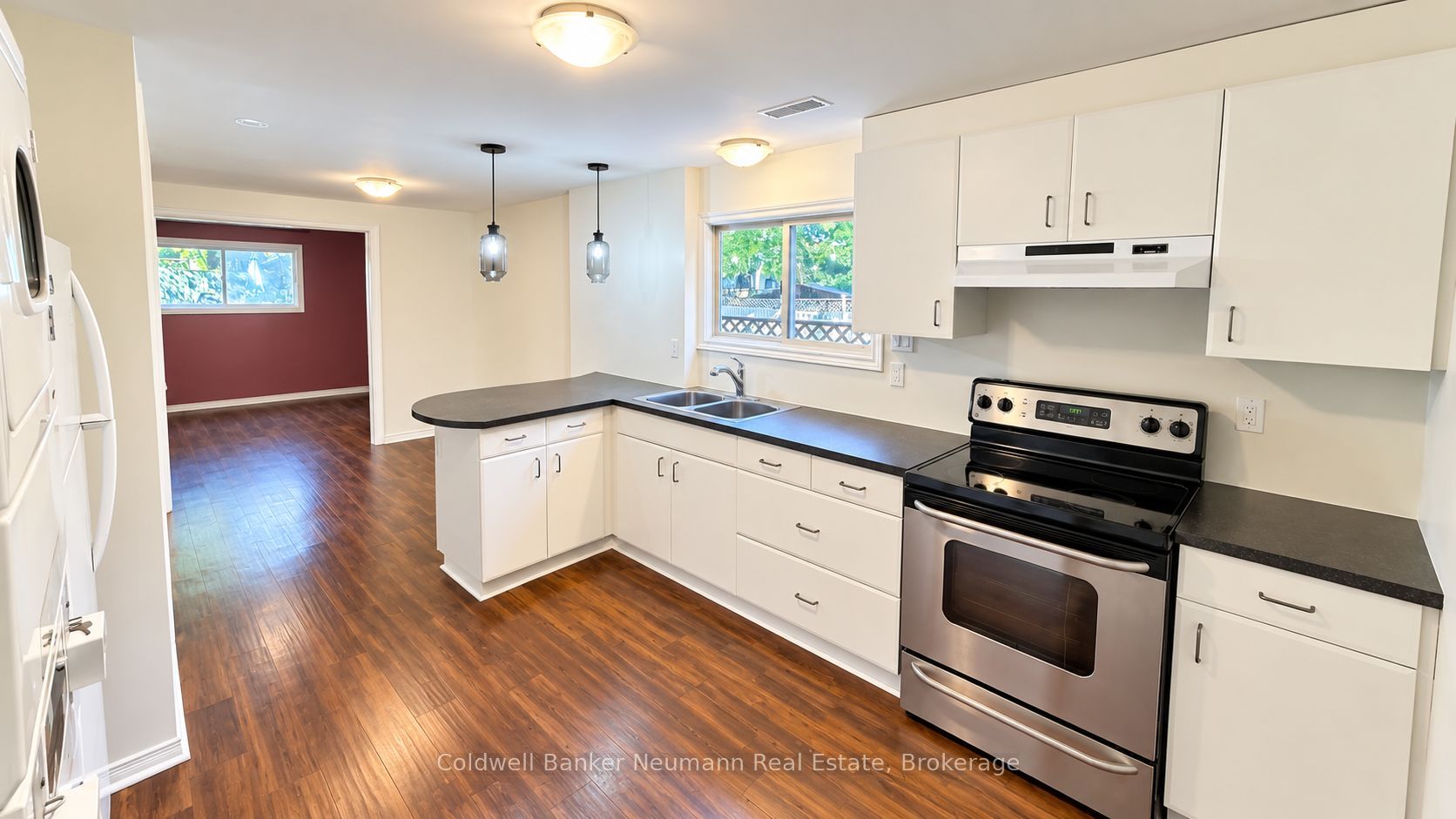 108 Toronto Street Property Photo 2