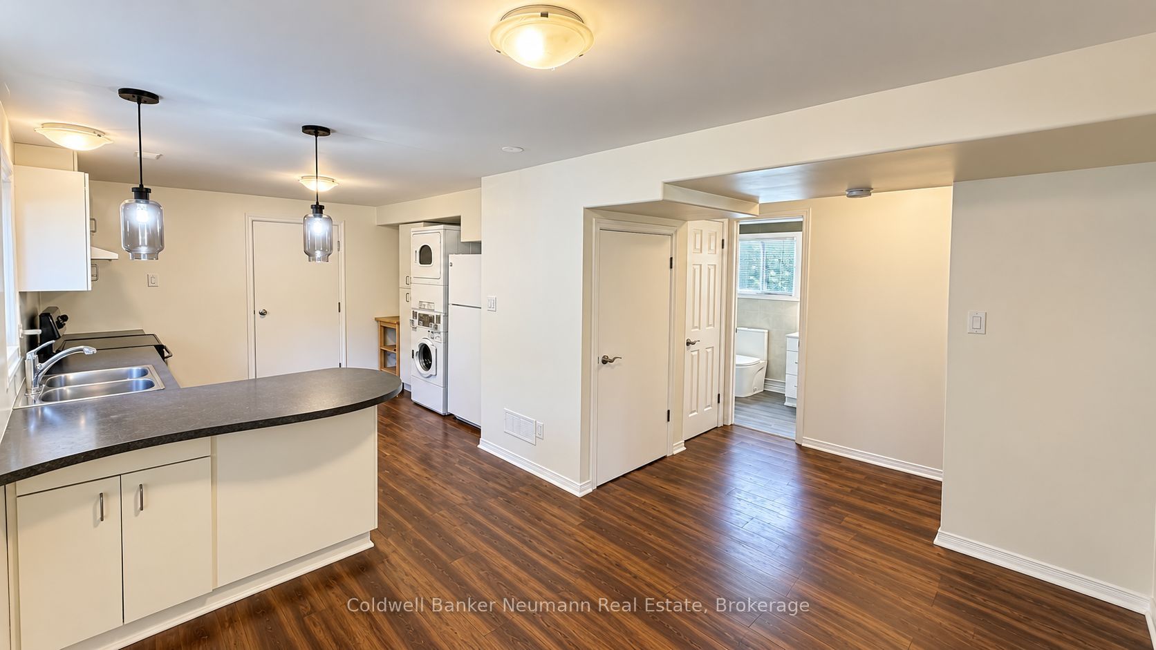108 Toronto Street Property Photo 4