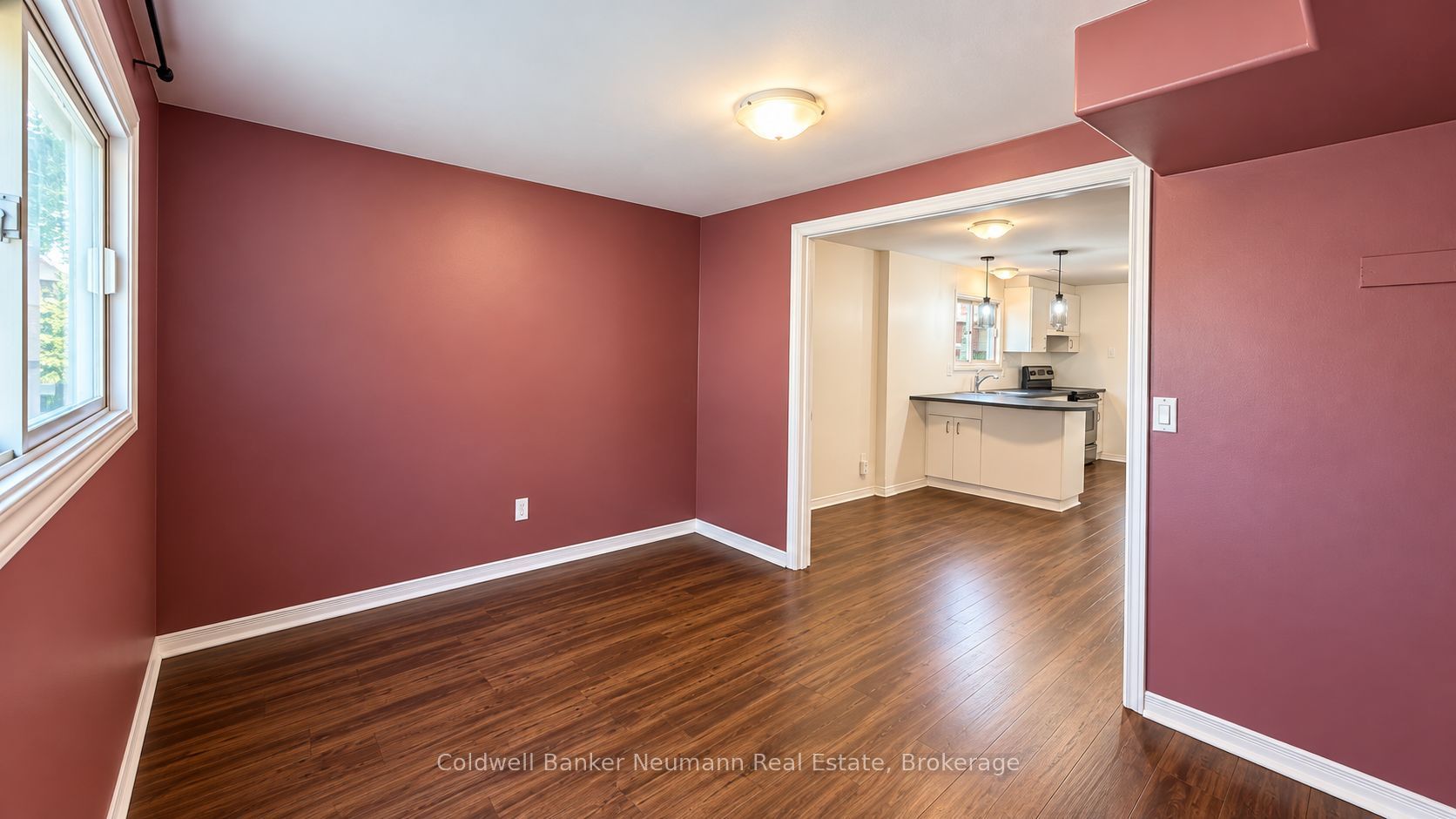 108 Toronto Street Property Photo 6