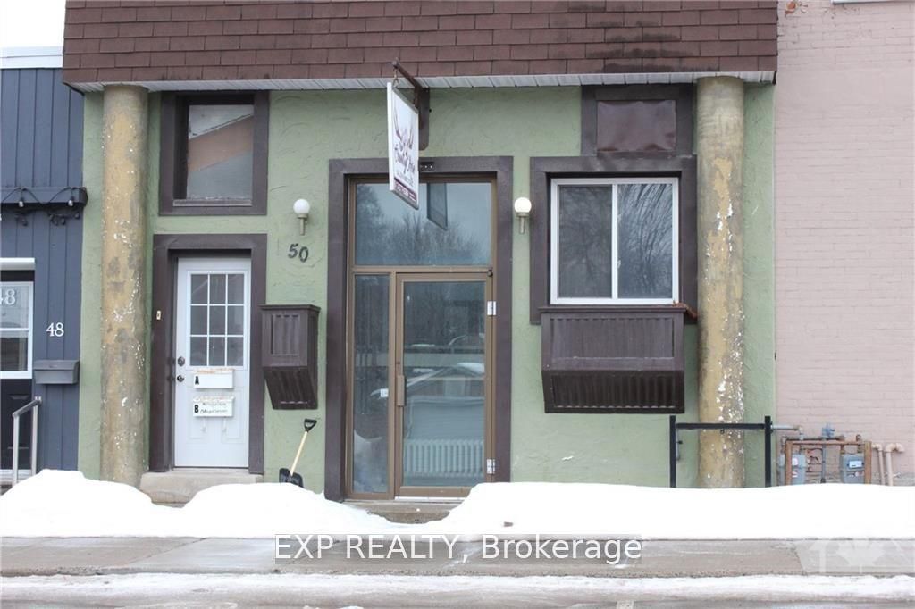 50 Madawaska Street W 1 Property Photo 2