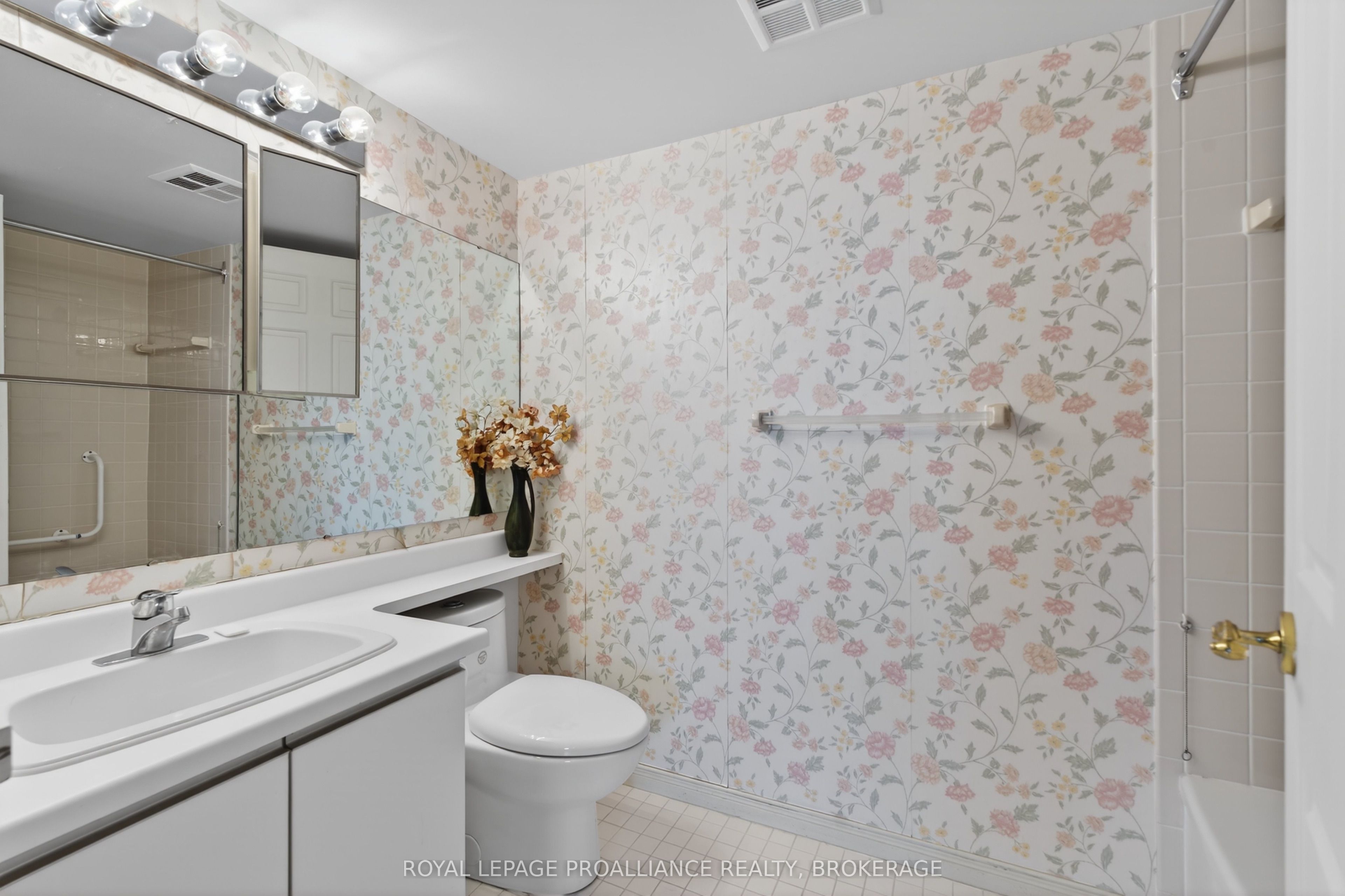 257 Bath Road 1006 Property Photo 26