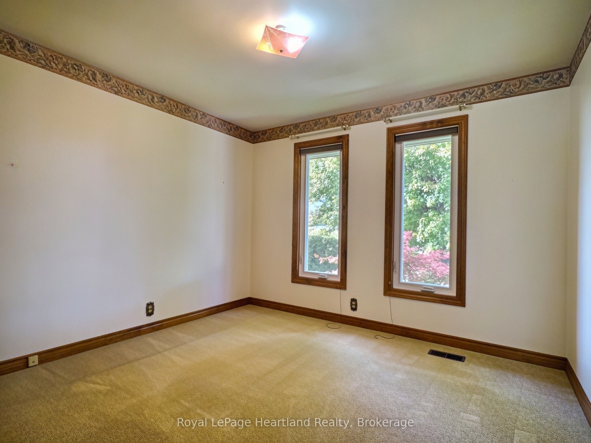 26 York Crescent Property Photo 18