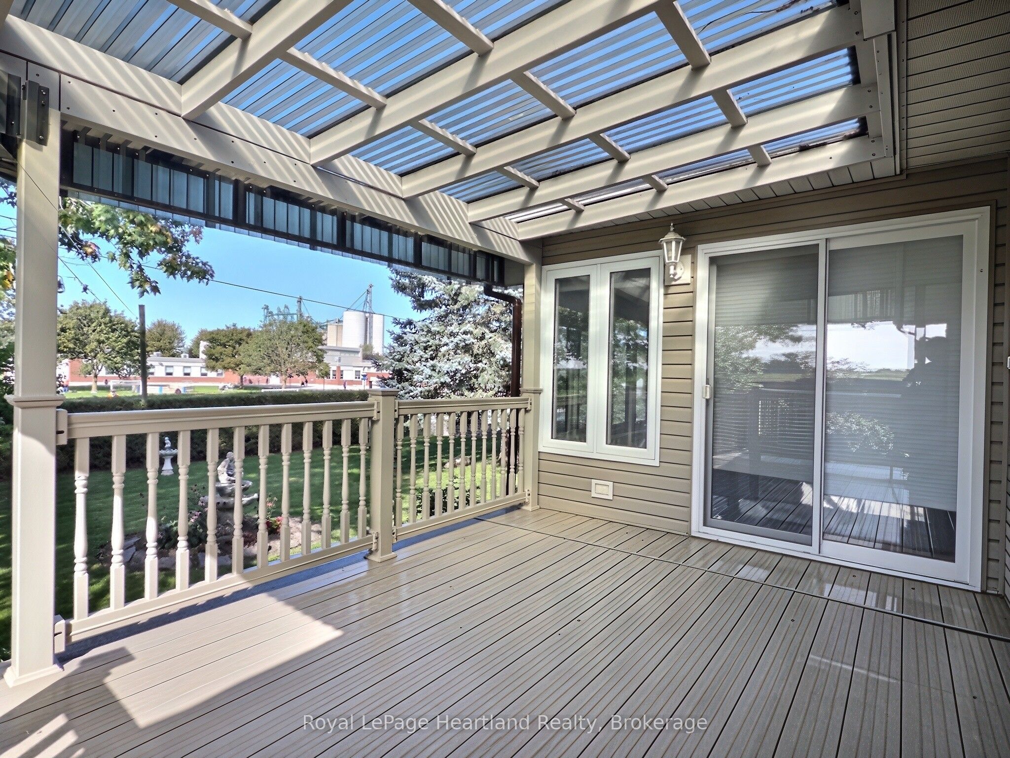 26 York Crescent Property Photo 23