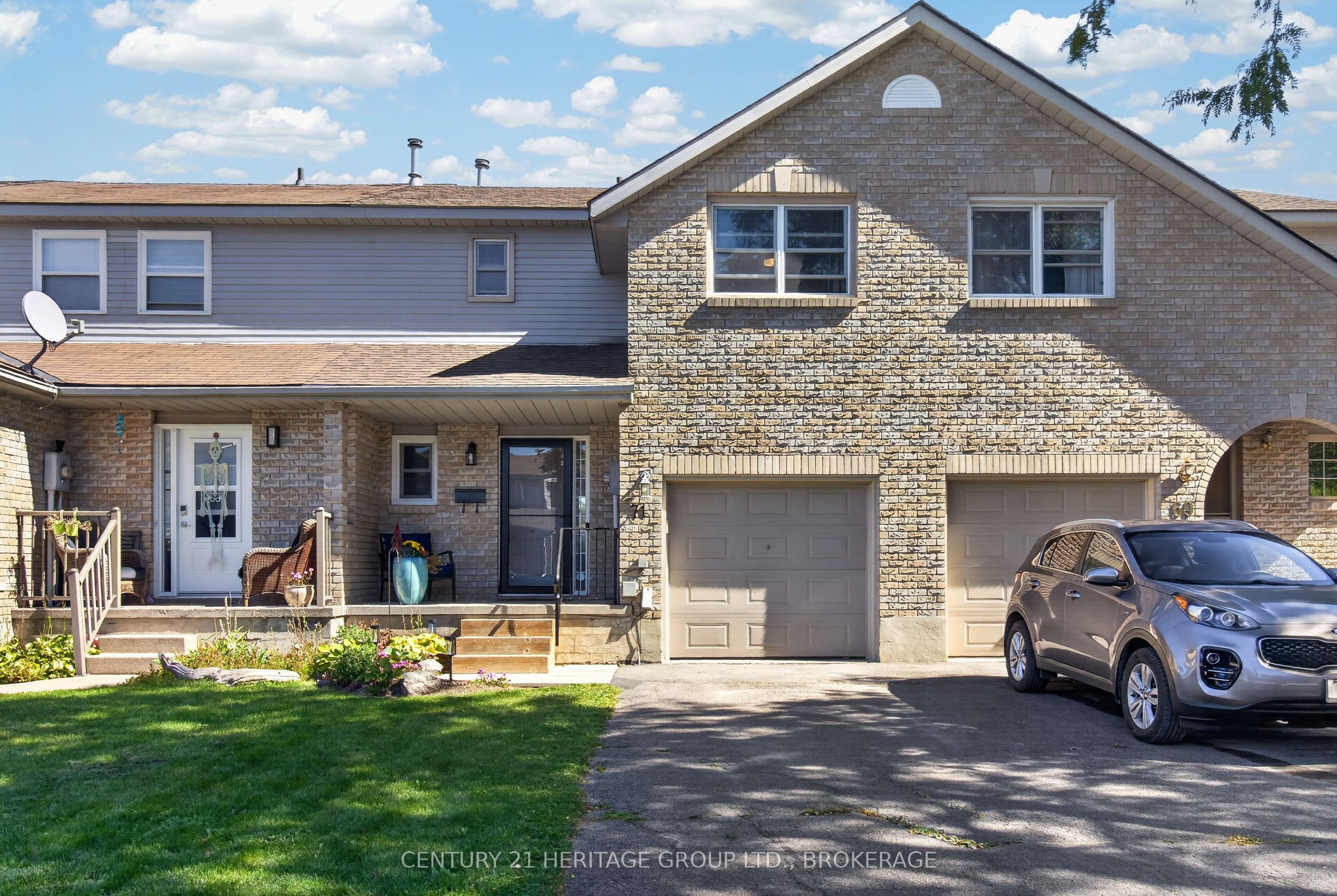 71 Rose Abbey Drive Property Photo 1