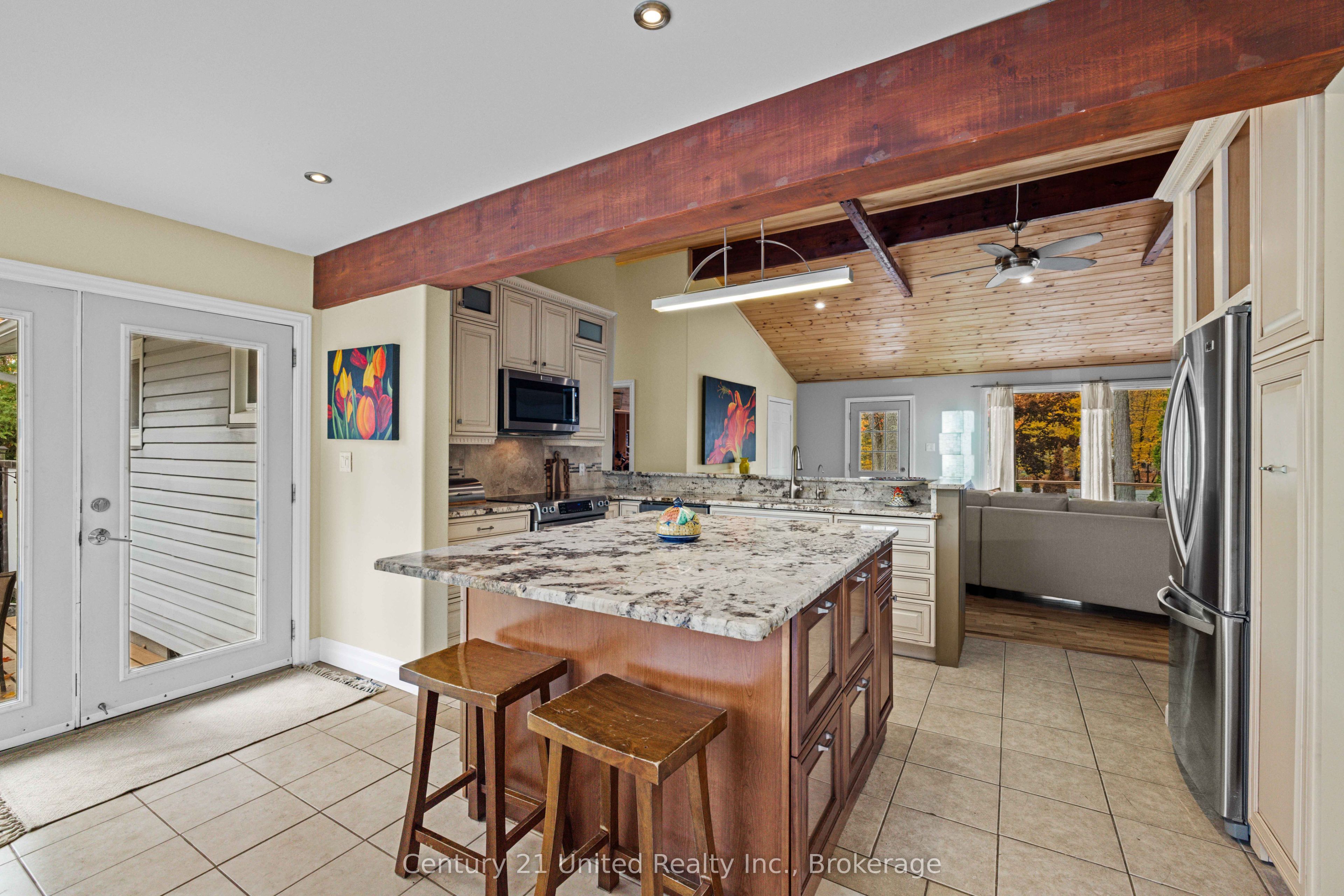 25 Sugarbush Boulevard Property Photo 10
